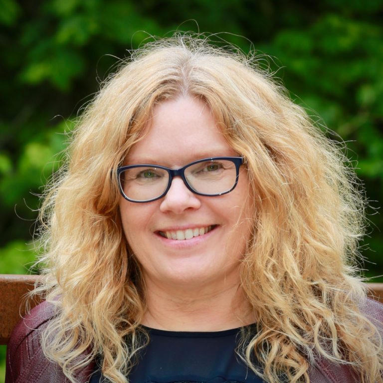 Joanne Stone